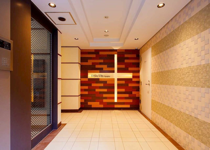 ドルチェヴィータ両国のエントランス