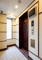 ドルチェヴィータ両国のセキュリティ