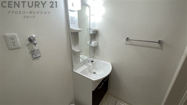 洗面所内に洗面台あり♪