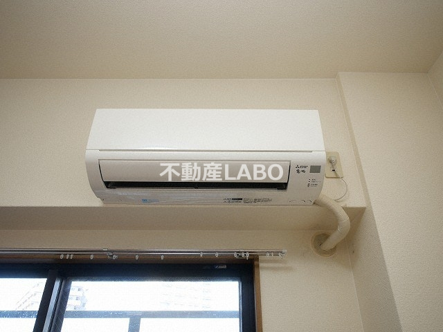 FRONT OF THE POLICE新光の設備