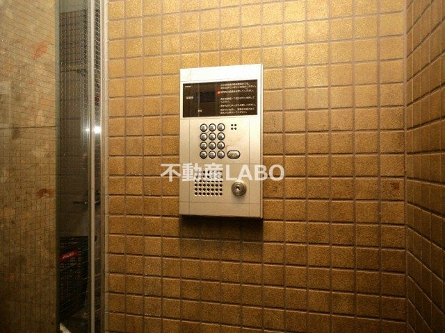 FRONT OF THE POLICE新光のセキュリティ