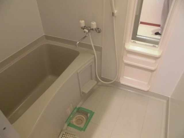 アベニュー白河の浴室