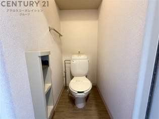 掃除のしやすいシンプルなトイレです！