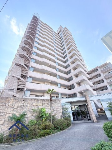 アーサー宗像アクシスの外観