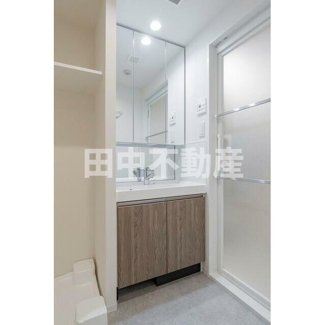 アジールコート都立大学の洗面所