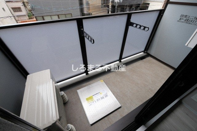 Dimora靭公園のバルコニー