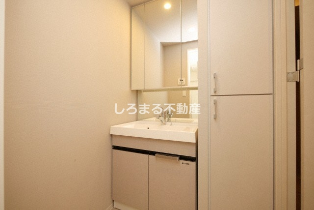 Dimora靭公園の洗面所