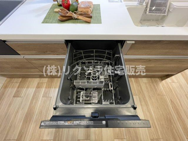 香里ヶ丘七丁目アーバンライフの設備|食器洗い乾燥機
■物件内覧・資金計画相談・住宅ローン相談、リフォーム相談、お問合せ受付中■
※当日・翌日のご内覧、ご相談はお電話でのお問合せがスムーズです！