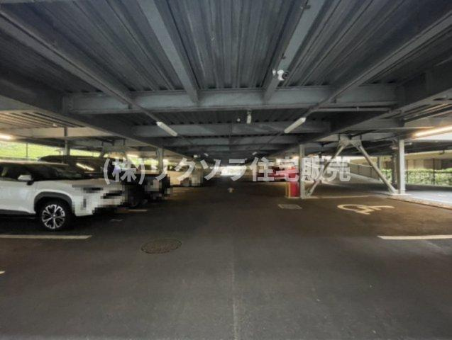 香里ヶ丘七丁目アーバンライフの駐車場|■物件内覧・資金計画相談・住宅ローン相談、リフォーム相談、お問合せ受付中■
※当日・翌日のご内覧、ご相談はお電話でのお問合せがスムーズです！