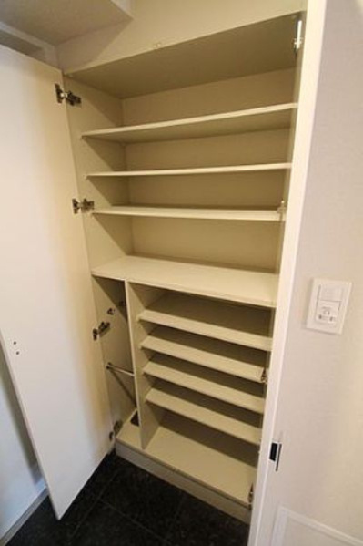 カスタリア押上の収納