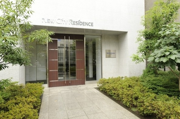 カスタリア押上のエントランス