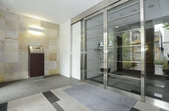 カスタリア押上のエントランス