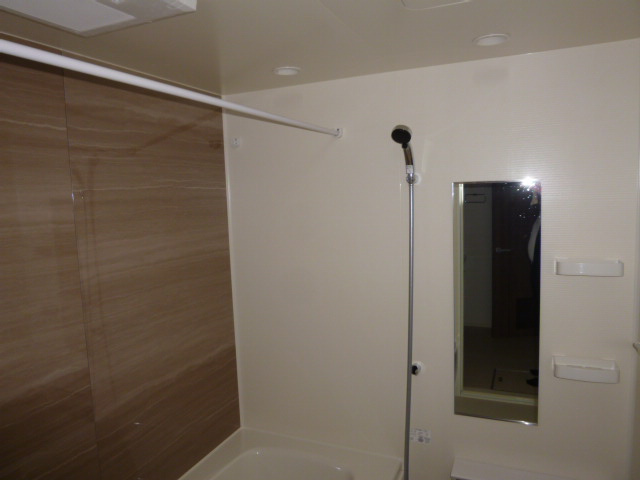 エヌ．プレストⅢの浴室