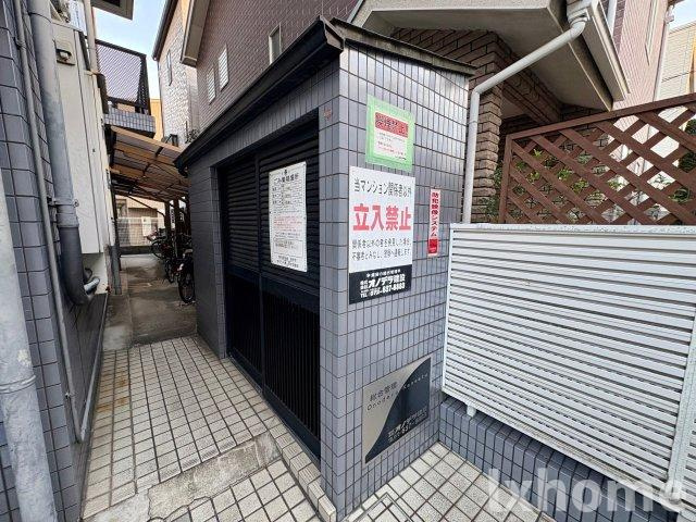 岩井ビルのエントランス