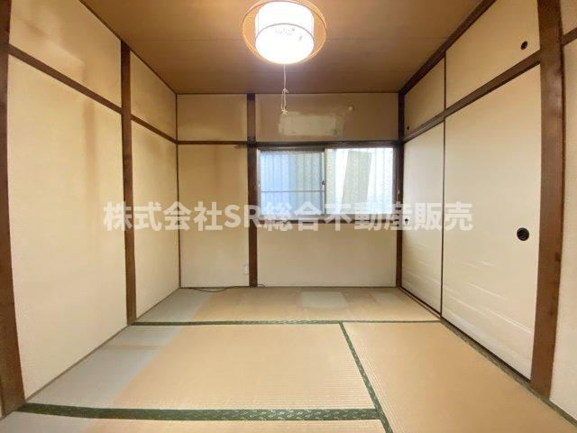 新池島町3丁目中古戸建の和室|1F・和室4.5帖。和室があると落ち着いた雰囲気になりますね