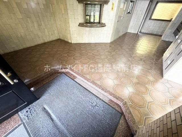 オリエントマンションのロビー