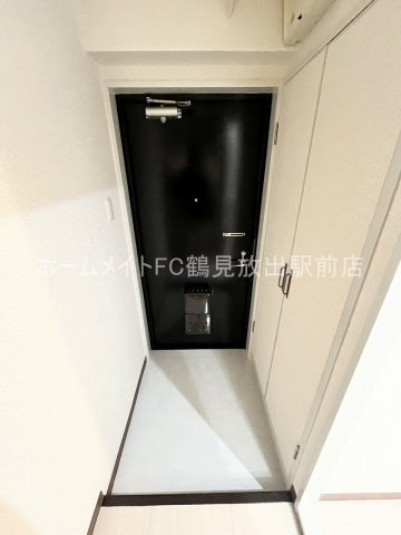 オリエントマンションの玄関