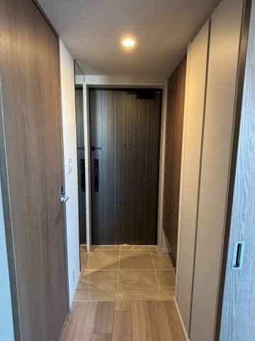 パークタワー向ヶ丘遊園の玄関