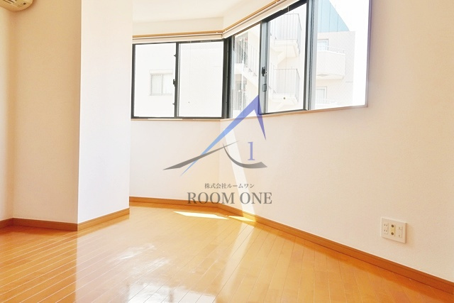 フィオレッタ両国の居間・リビング|洋室のお部屋です。