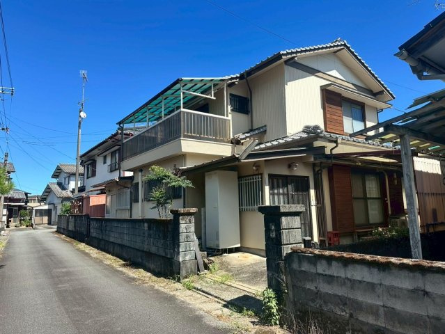 阿南市津乃峰町の中古一戸建