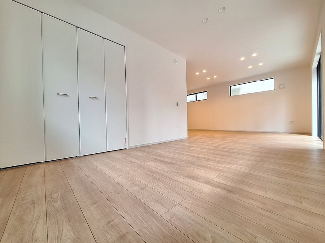 【前面道路含む現地写真】 | 練馬区土支田2丁目　新築一戸建住宅　全1棟　（成増店） | 住環境の良さが魅力の住まい
