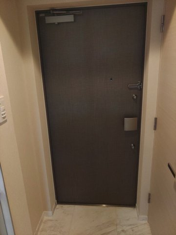 AXAS池袋レジデンスの玄関