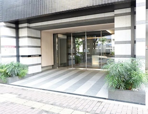 AXAS池袋レジデンスのエントランス
