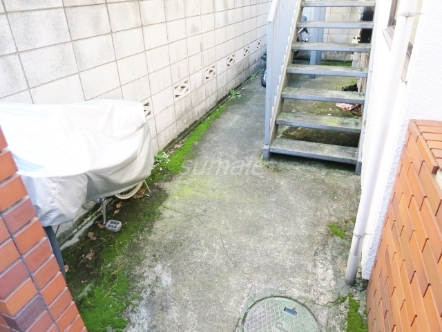 キャトルセゾンのロビー|入り口部分はこの様になっております☆