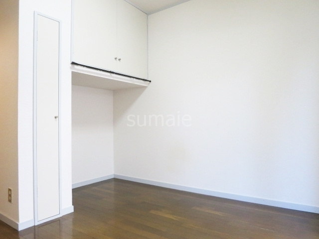 キャトルセゾンの寝室|フローリングのお部屋です☆