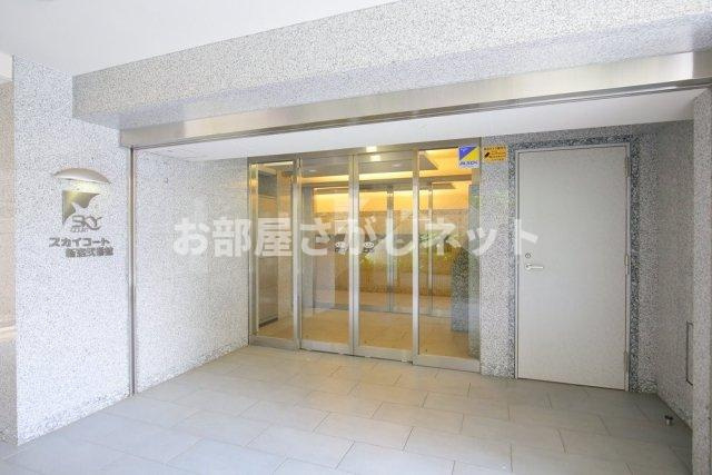スカイコート新宿弐番館【おとり物件なし】#学生・社会人にオススメ！初期費用分割払いOK！のエントランス
