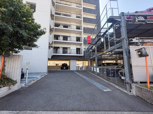 サンクレーア富士見台の駐車場