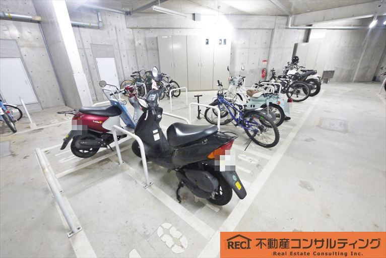 ネバーランド六甲の駐車場