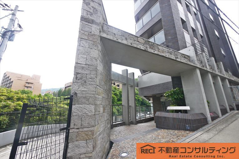 ネバーランド六甲のエントランス