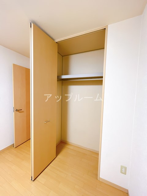 ガーデンコート出川 C棟の収納