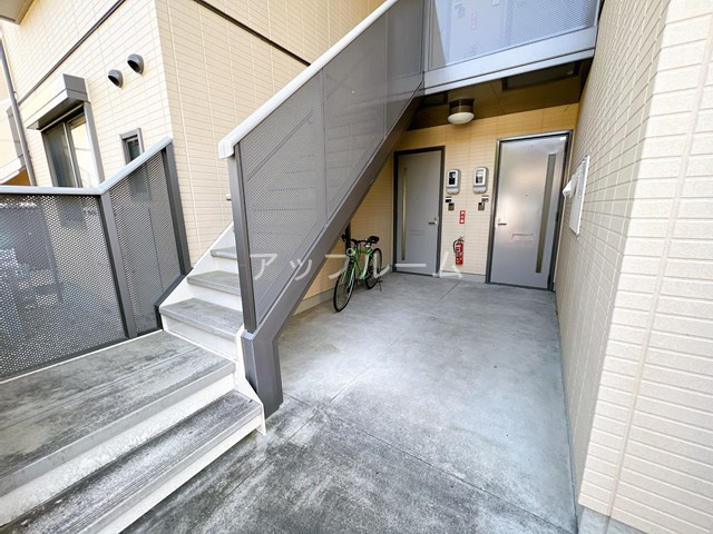 ガーデンコート出川 C棟のバルコニー