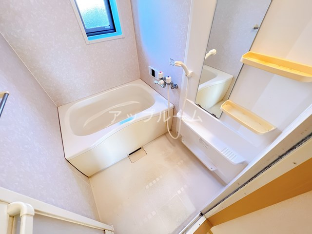 ガーデンコート出川 C棟の浴室