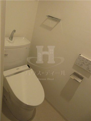 【トイレ】 | ルフレ赤羽サウス | シンプルで使いやすいトイレです