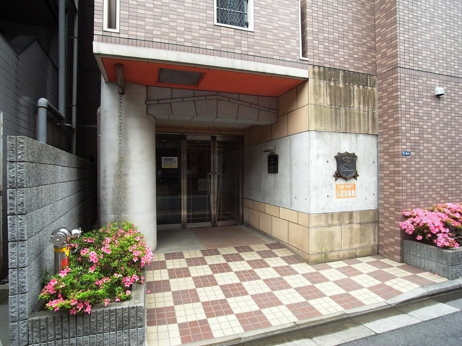 墨田区両国１丁目の賃貸マンションのエントランス