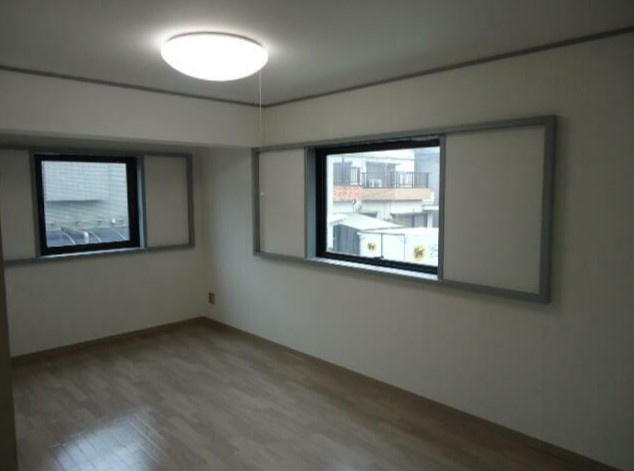 ロンベルク１８の居間・リビング|他部屋参考写真