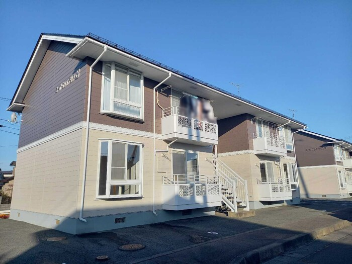 コーポウィステリアの外観