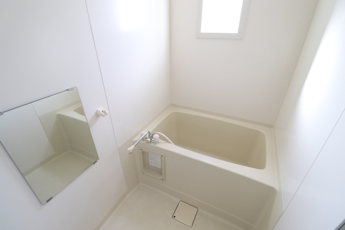 コーポウィステリアの浴室