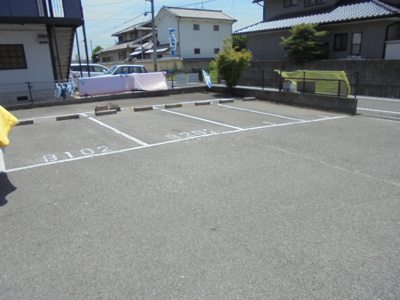 【駐車場】 | グレース山手　B