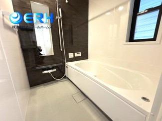 【浴室】 | 神ノ木通　3区画　新築分譲 | 日々の疲れを癒してくれるゆったり過ごせるお風呂です。