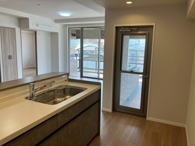 ロイヤルガーデン城西第2のキッチン