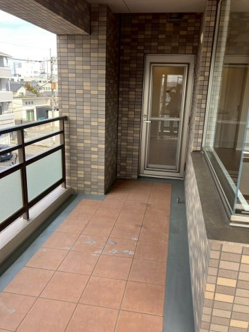 ロイヤルガーデン城西第2のバルコニー