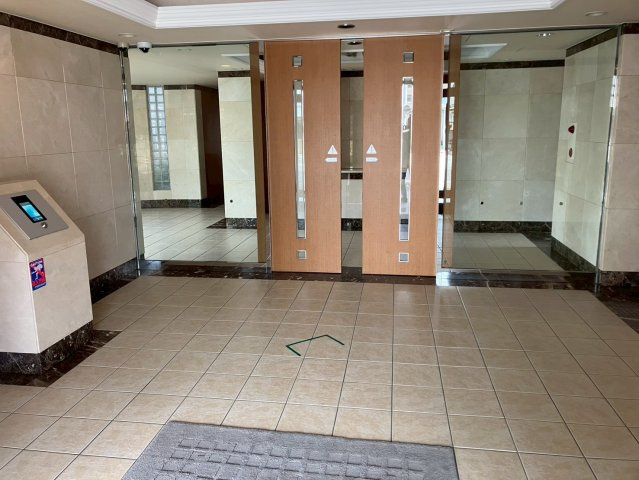 ロイヤルガーデン城西第2のエントランス