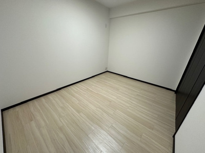 【洋室】 | リバーガーデンKashima | 洋室6帖。ベッドやデスクなど、お好きなインテリアを揃え、お好みのお部屋作りをお楽しみいただけます！