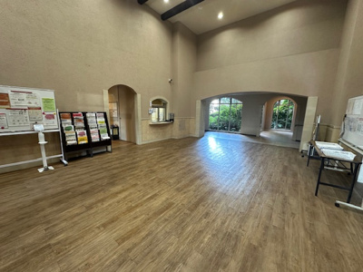 【エントランス】 | リバーガーデンKashima | 共有部分はきれいに管理されています！チラシなどのゴミは落ちておらず、管理の良さがうかがえますね。