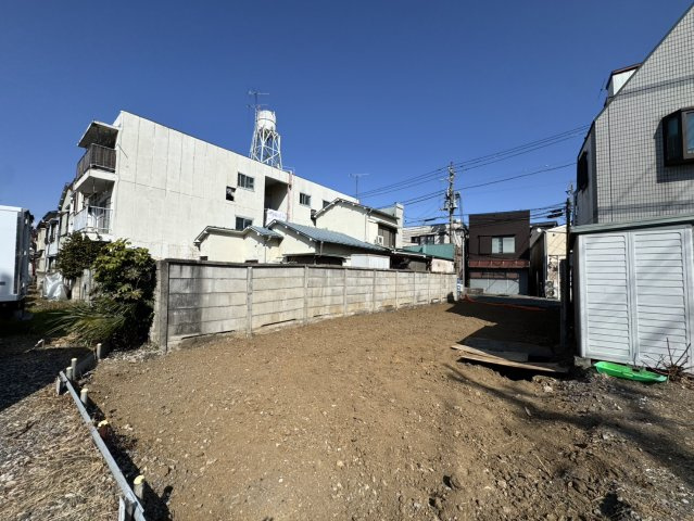 練馬区田柄2丁目　土地32坪×整形地　建築条件付き売地の前面道路含む現地写真