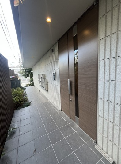 Housekul IS2のエントランス